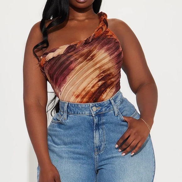 🤎New without tag🤎 Fashion Nova Brown Textured Bodysuit - Picture 7 of 9